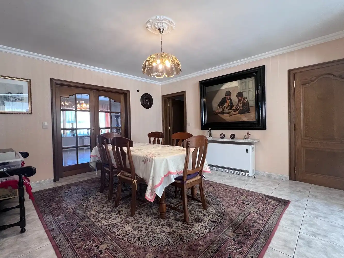 Ruime en instapklare villa met 2 slaapkamers, garage en tuin. foto 6