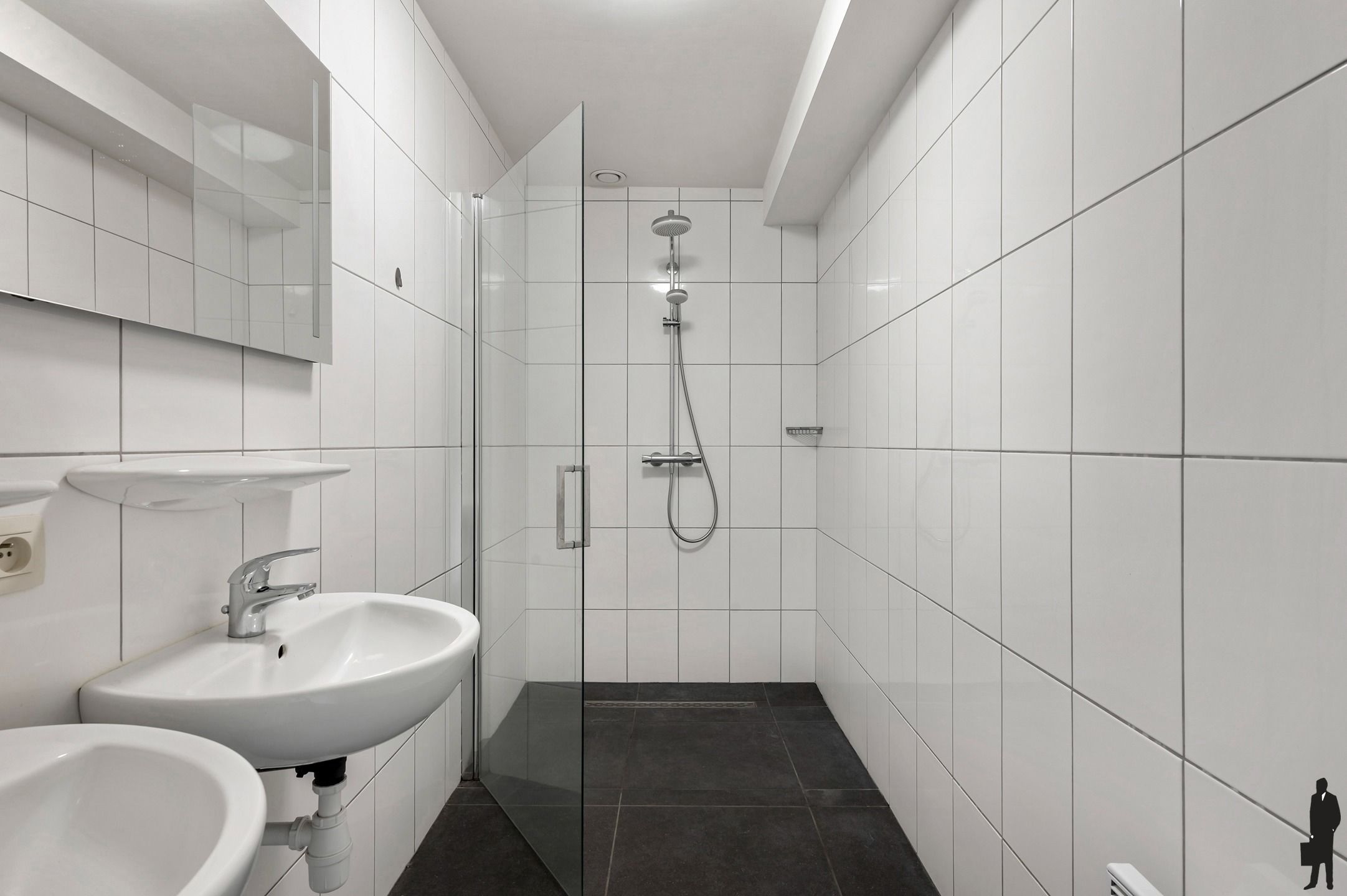 Instapklaar 2 slpk. appartement, gelegen op de Bredabaan te Wuustwezel foto 12