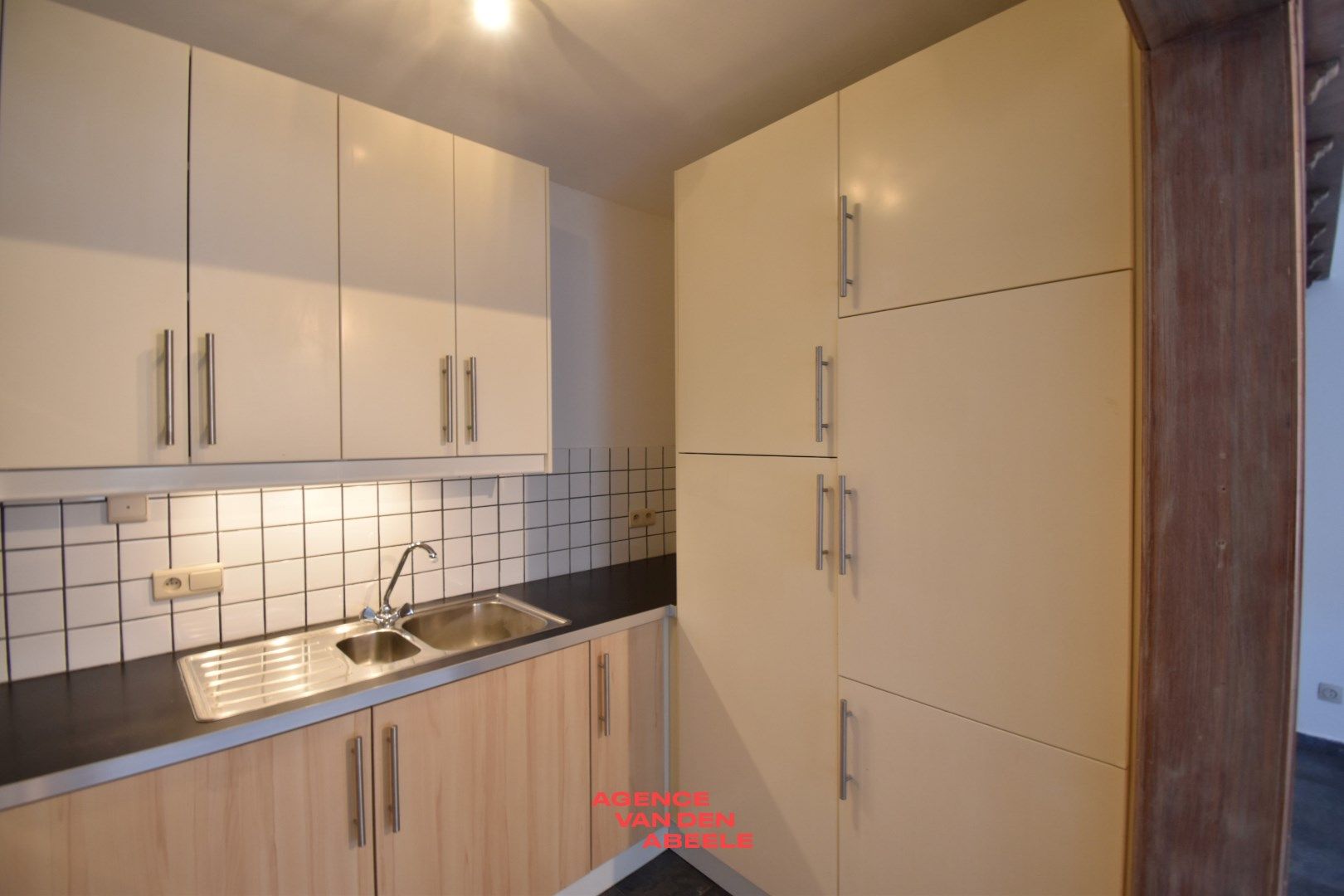 Charmant gelijkvloers appartement met garage foto 6