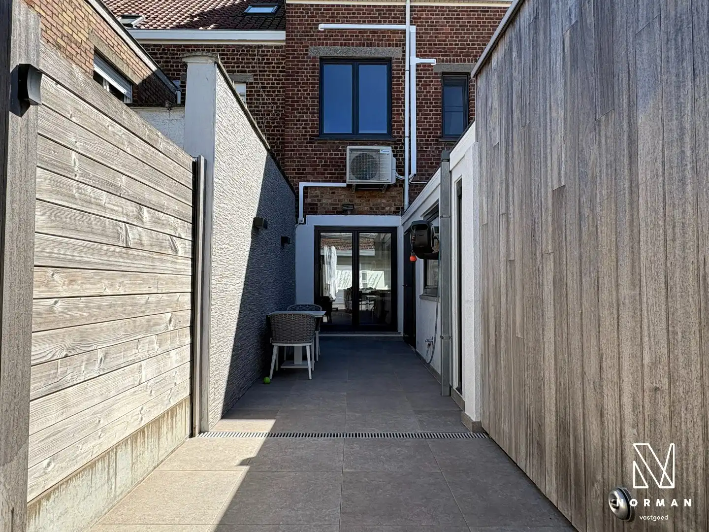 Instapklare, perfect afgewerkte woning met 3 slaapkamers in de mooie Pius X wijk (Kortrijk) foto 11
