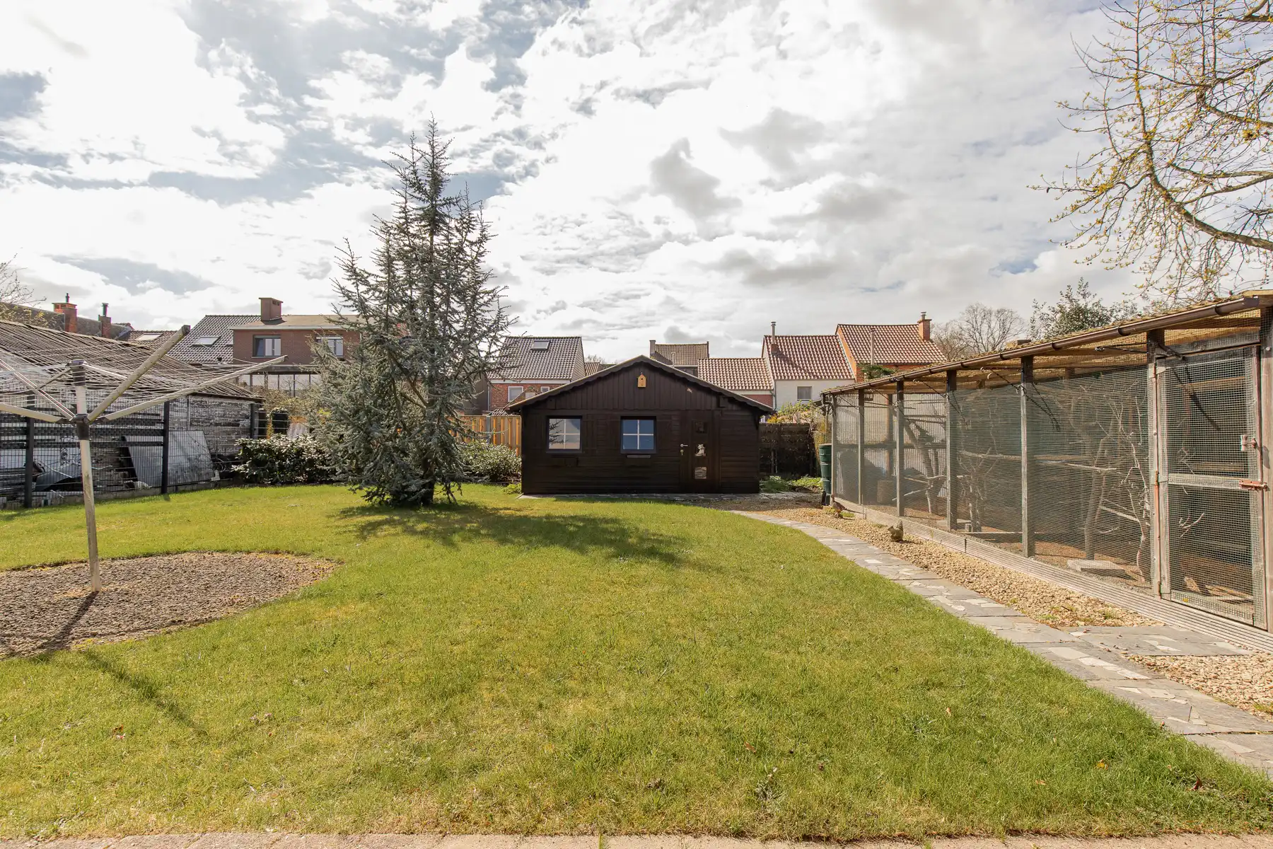 Fantastisch gelegen bungalow foto 11