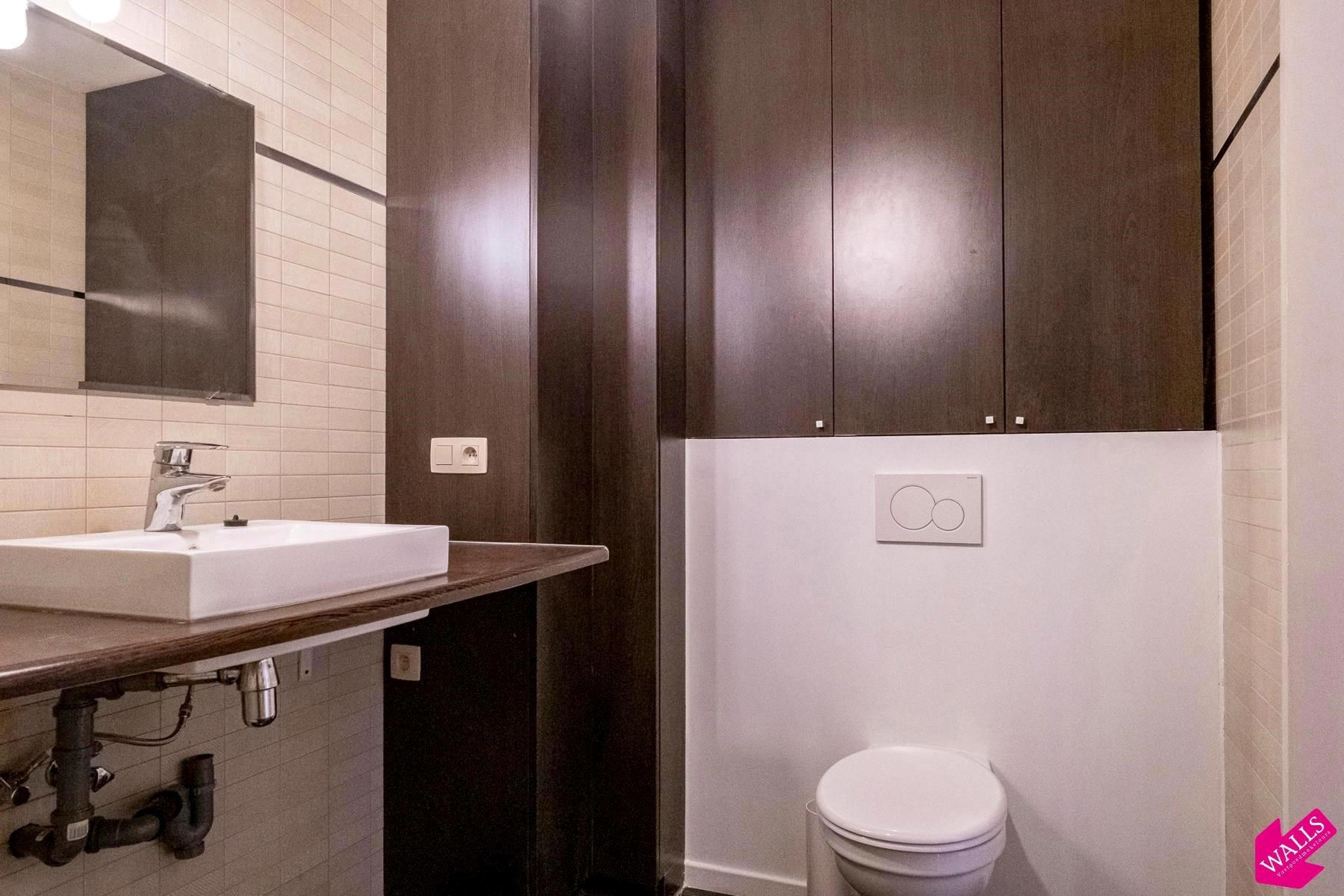 één slaapkamer appartement met koer foto 10