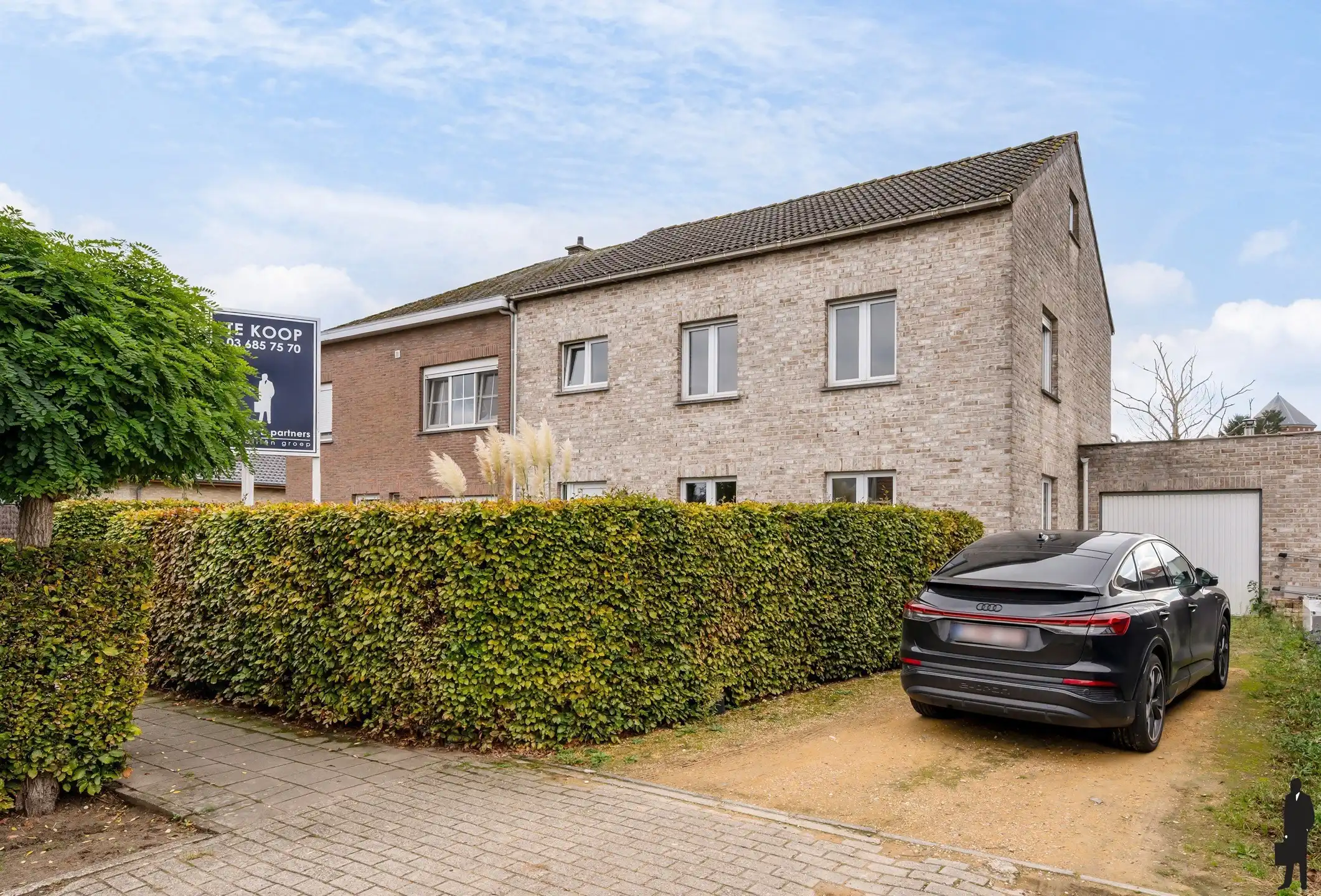 Op te frissen HOB pal in centrum! foto 26