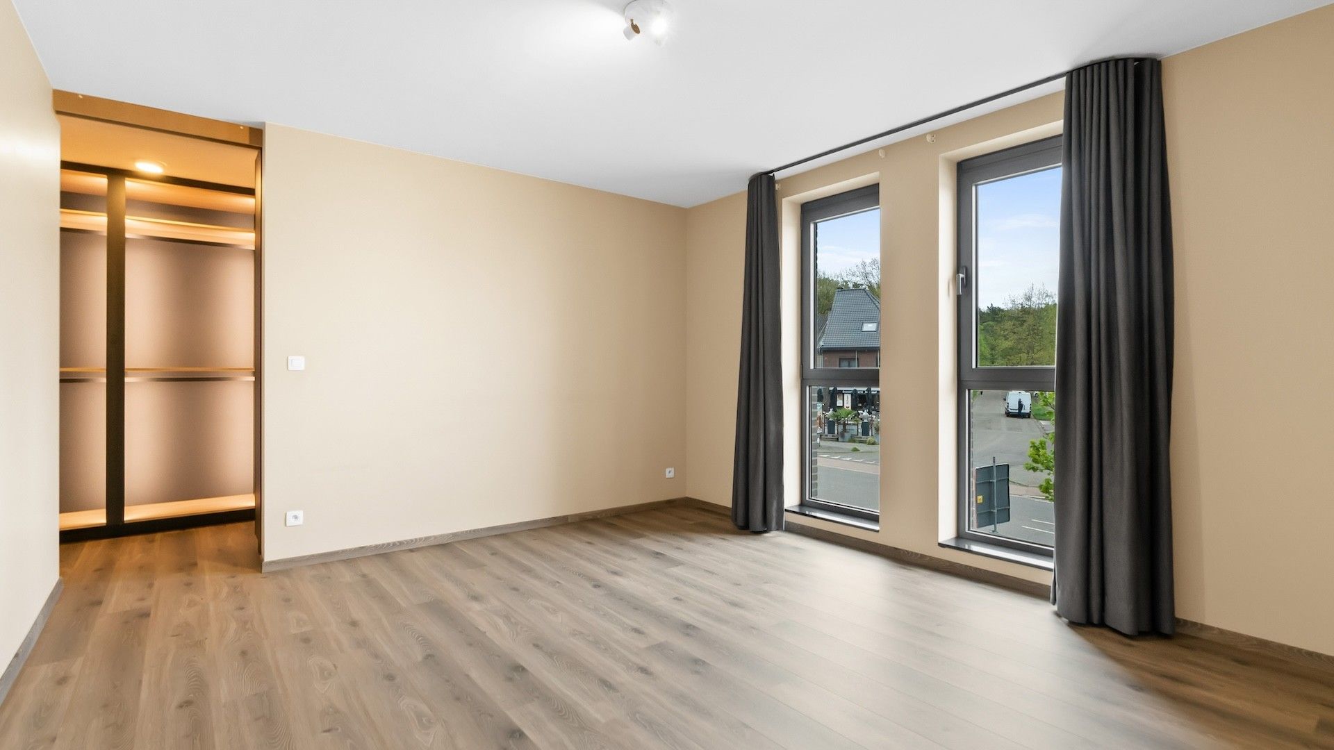 Modern appartement met 3 slpkrs en een terras van 24m2 tegen het centrum van Genk foto 15