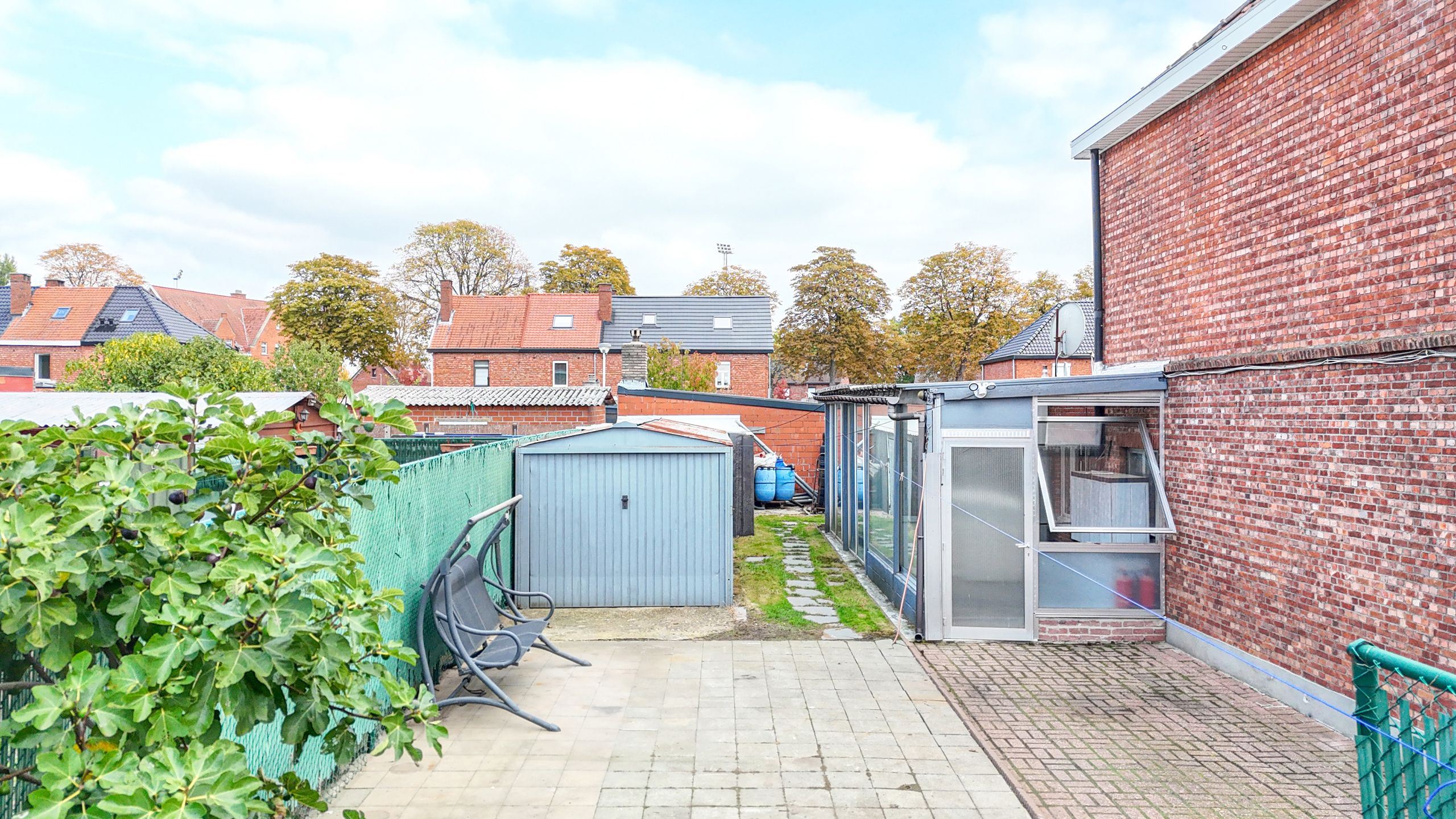 Instapklare vernieuwde woning van 170m² met 3slpks! foto 27