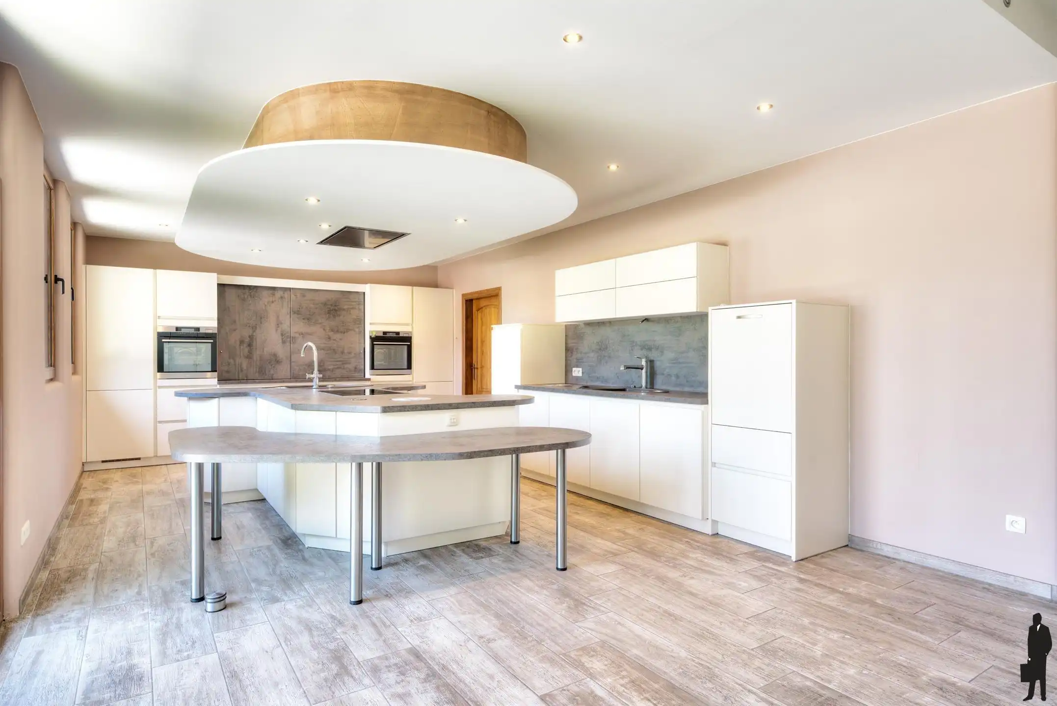 Luxe kangoeroe-villa te Sint-Job met paardenacc. op ca. 1,2 HA! foto 13