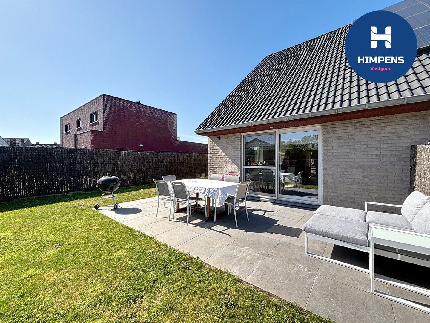 Instapklare energiezuinige villa met 5 slaapkamers en zonnige tuin in Veurne foto 11