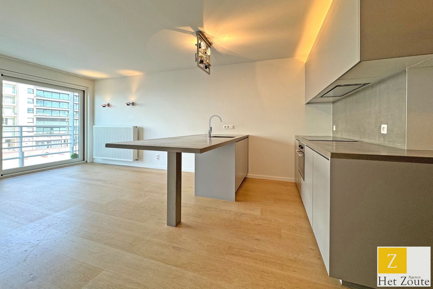 Instapklaar appartement met zijdelings zeezicht te Knokke foto 2