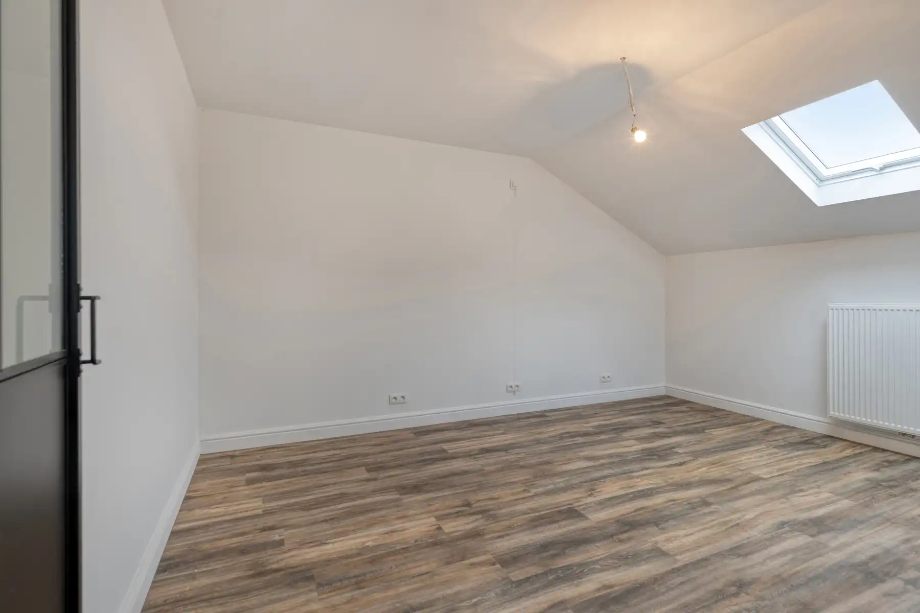 Recent vernieuwde loods met bovenliggend luxe appartement ! foto 36