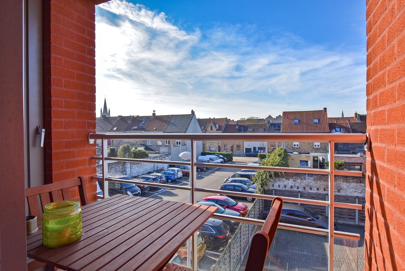 Instapklaar 1-slaapkamer appartement te Nieuwpoort-Stad.  foto 2