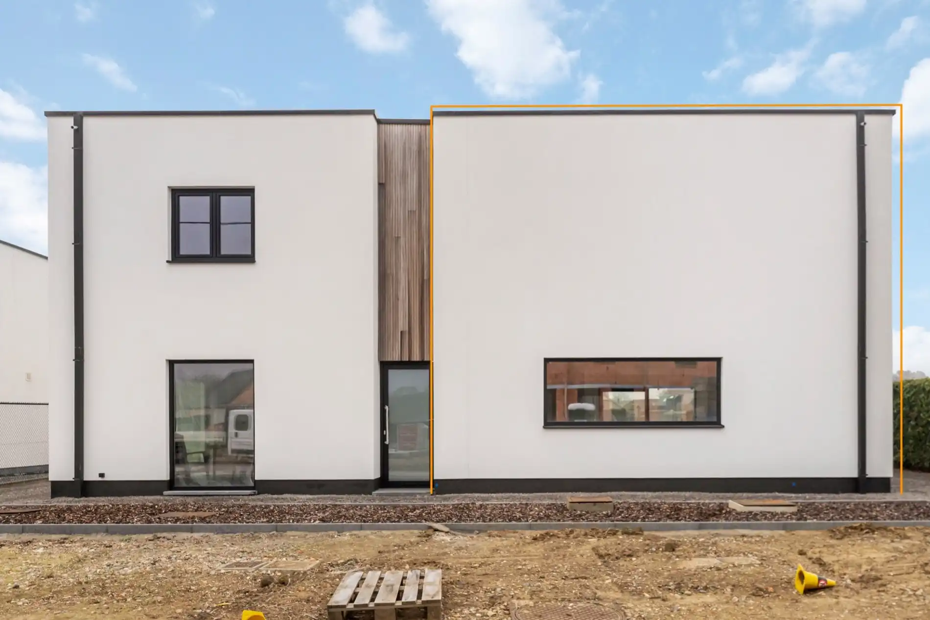 Verder af te werken casco plus woning op 5 are 41ca in Paal foto 2
