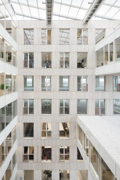 Kantoren te huur in Quantum Building aan Dampoortstation Gent met prachtig uitzicht foto 6