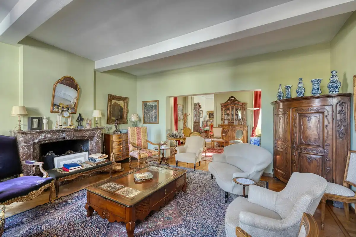 HISTORISCH HERENHUIS MET PARKTUIN OP 1HA 21A 94CA IN HET HART VAN OUD-REKEM ! foto 2