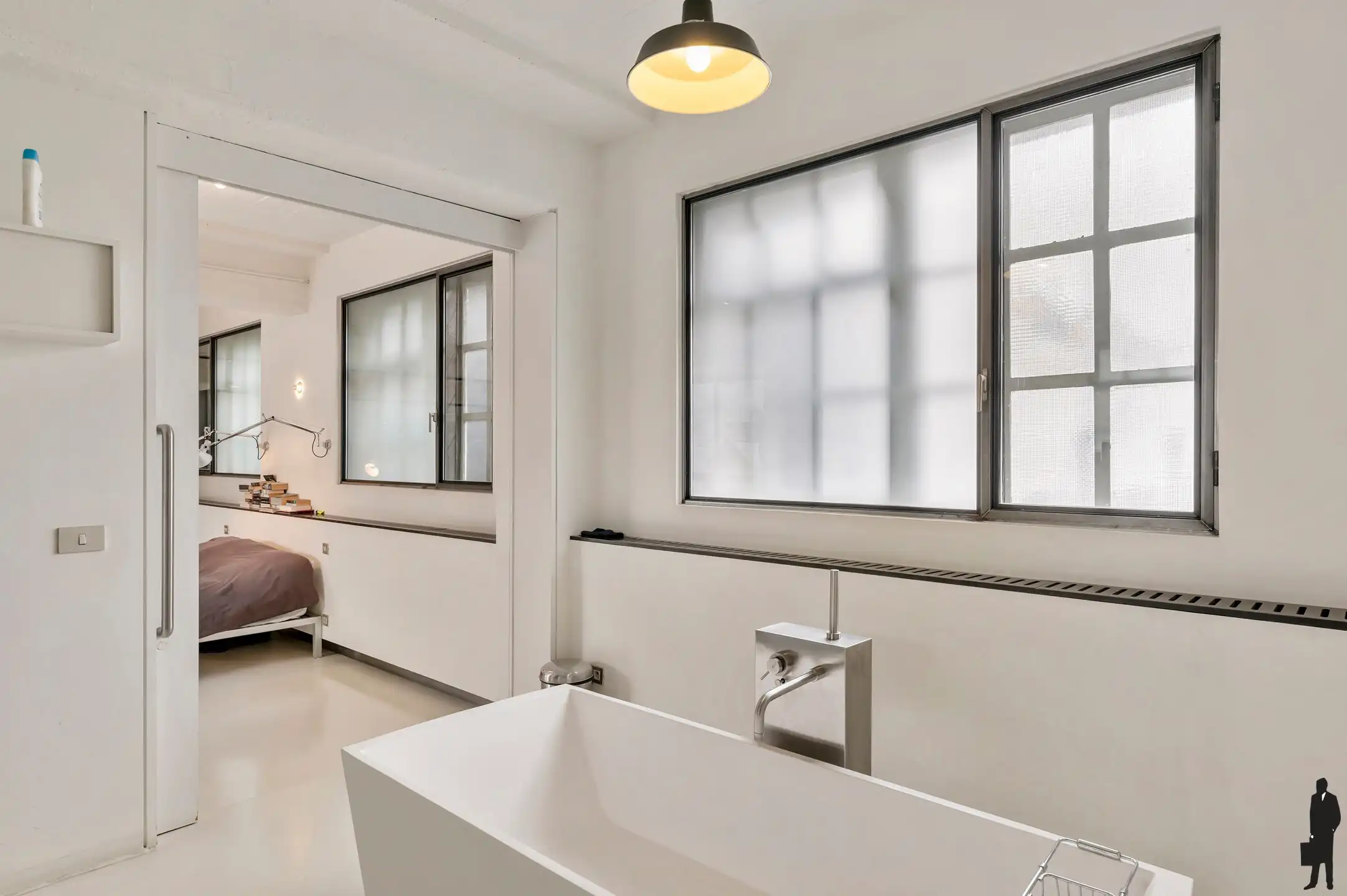 Unieke loft met perfecte synergie tussen wonen en werken foto 23