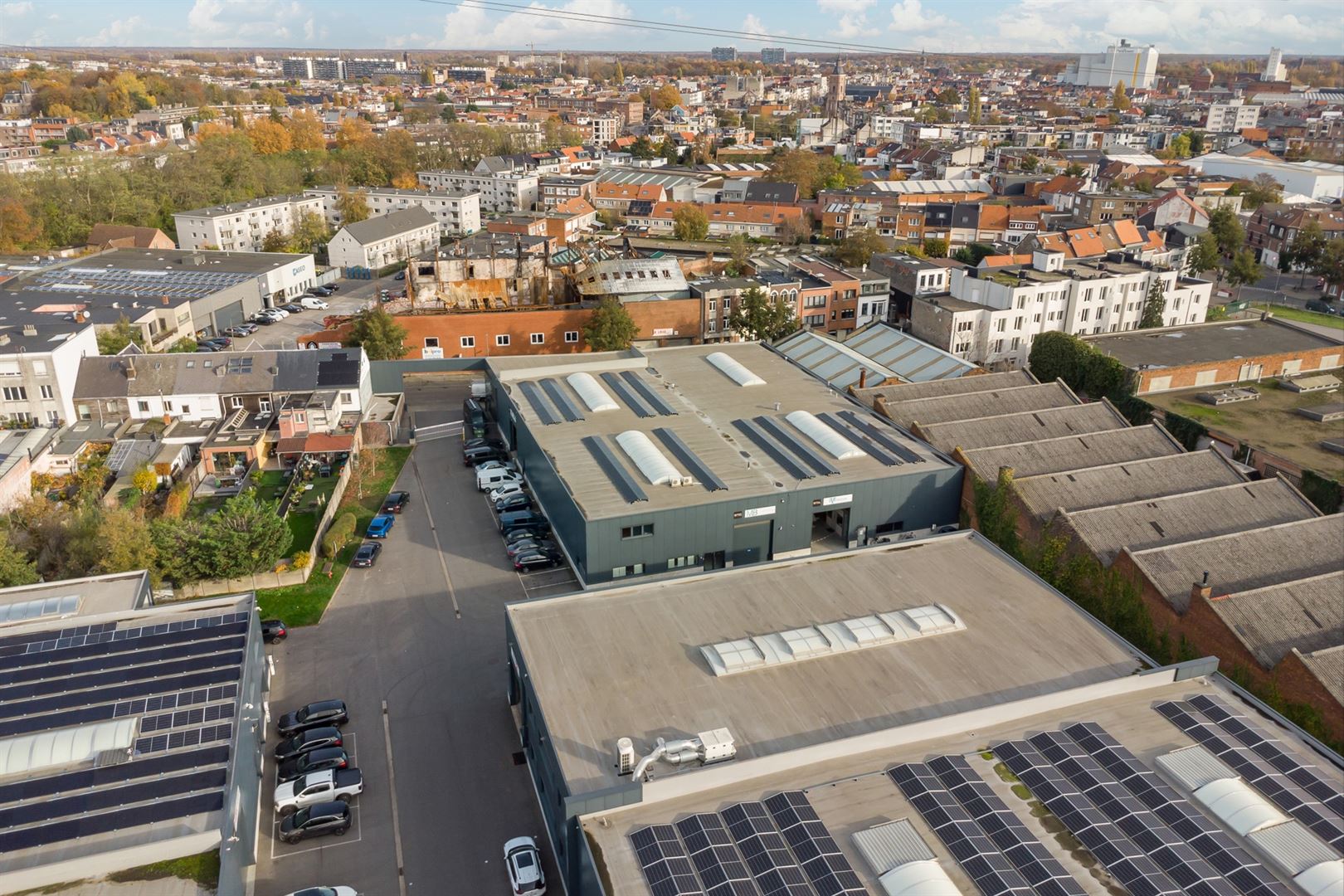 Moderne KMO-unit aan Vaartkaai foto 2