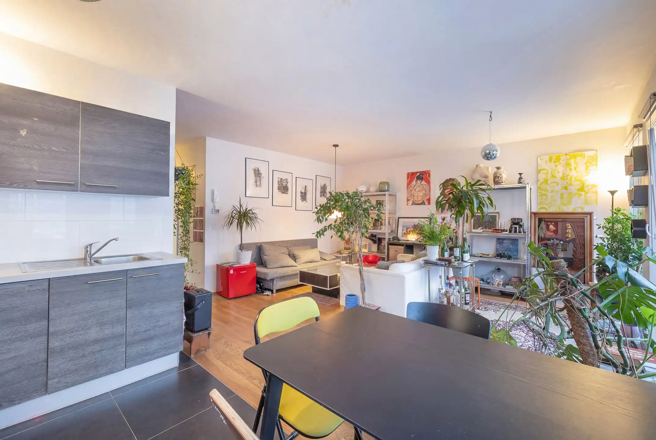 In het hart van de Marollen, modern en lichtrijk foto 7