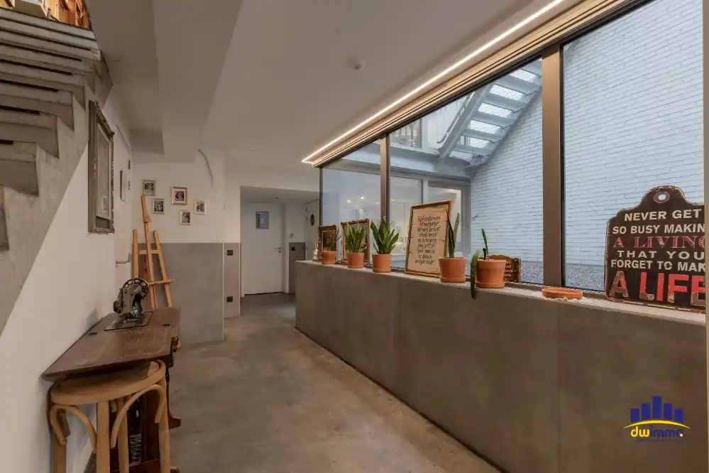 Overname van hip eetcafé in Gent foto 12