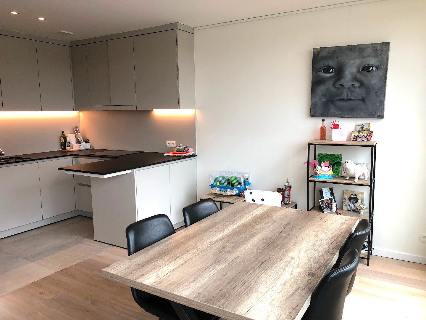 Prachtig recent appartement op Lauweplaats! foto 7