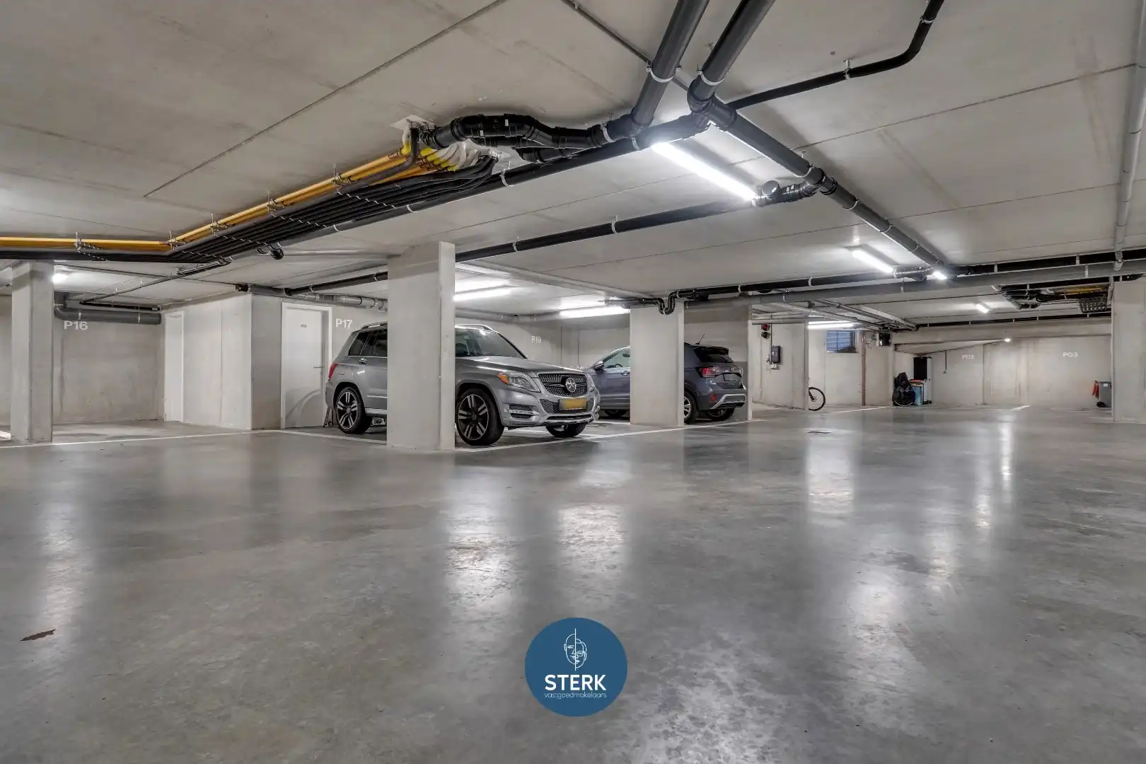 RECENT APPARTEMENT INCLUSIEF PARKING + 2 BERGINGEN IN CENTRUM LANAKEN !  foto 25