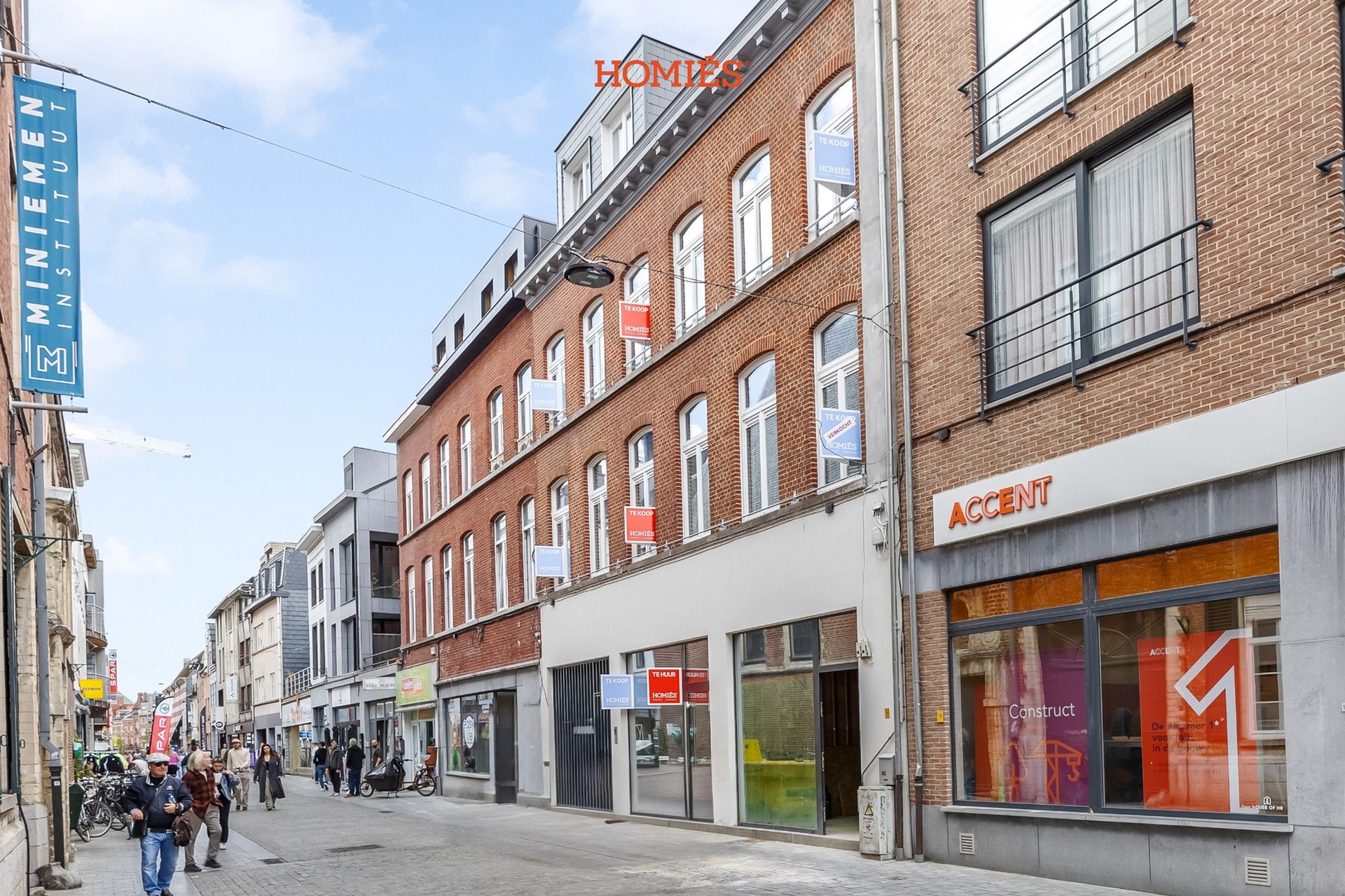 Hoogwaardige studentenkamers met eigen sanitair **GEEN BTW** foto {{pictureIndex}}