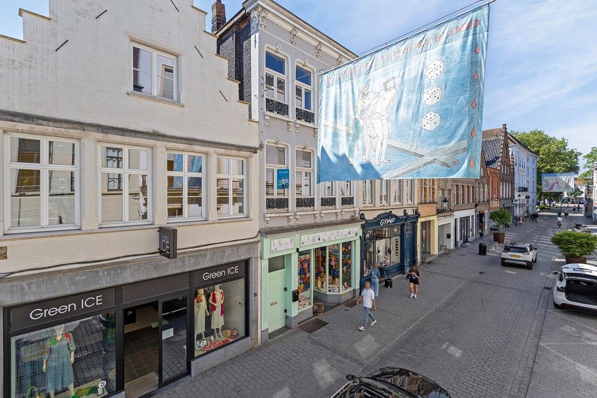 HERENHUIS met HANDEL en WONING te BRUGGE foto 2