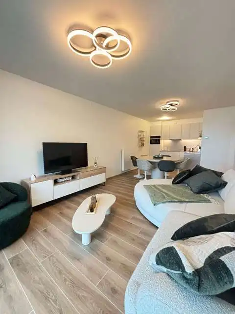 Luxe Appartement met frontaal zeezicht te koop in Oostende foto 3