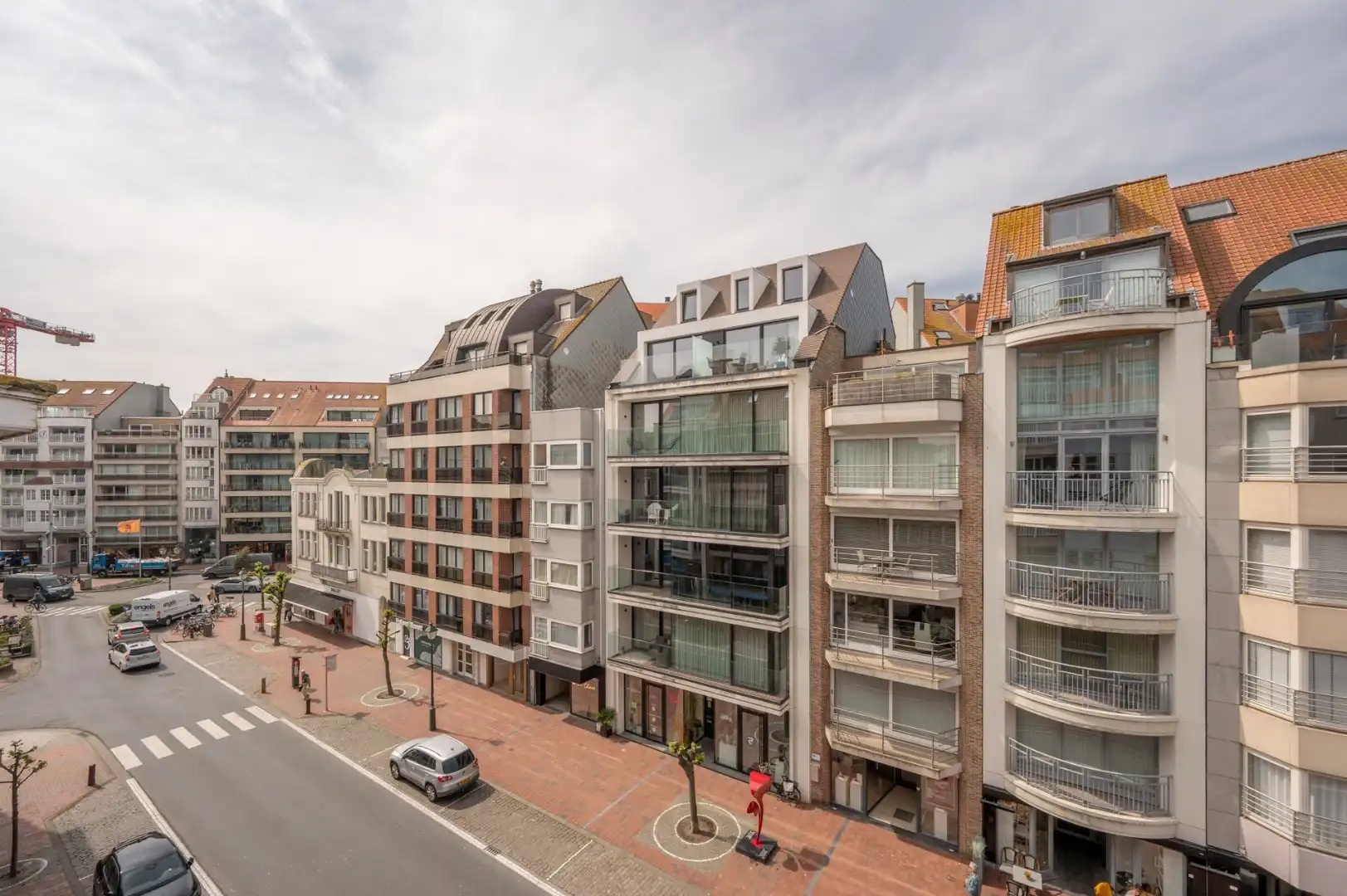 Ruim recent appartement met terras op centrale gegeerde ligging in het Zoute (Dumortierlaan) foto 18
