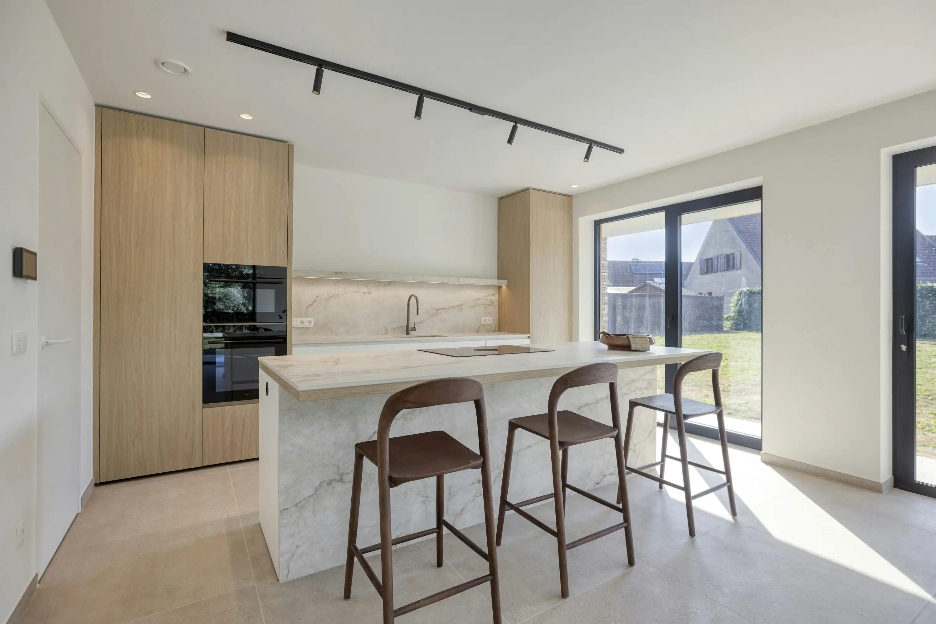 Nieuwbouwvilla met 4 slaapkamers op 1361m² grond foto 9