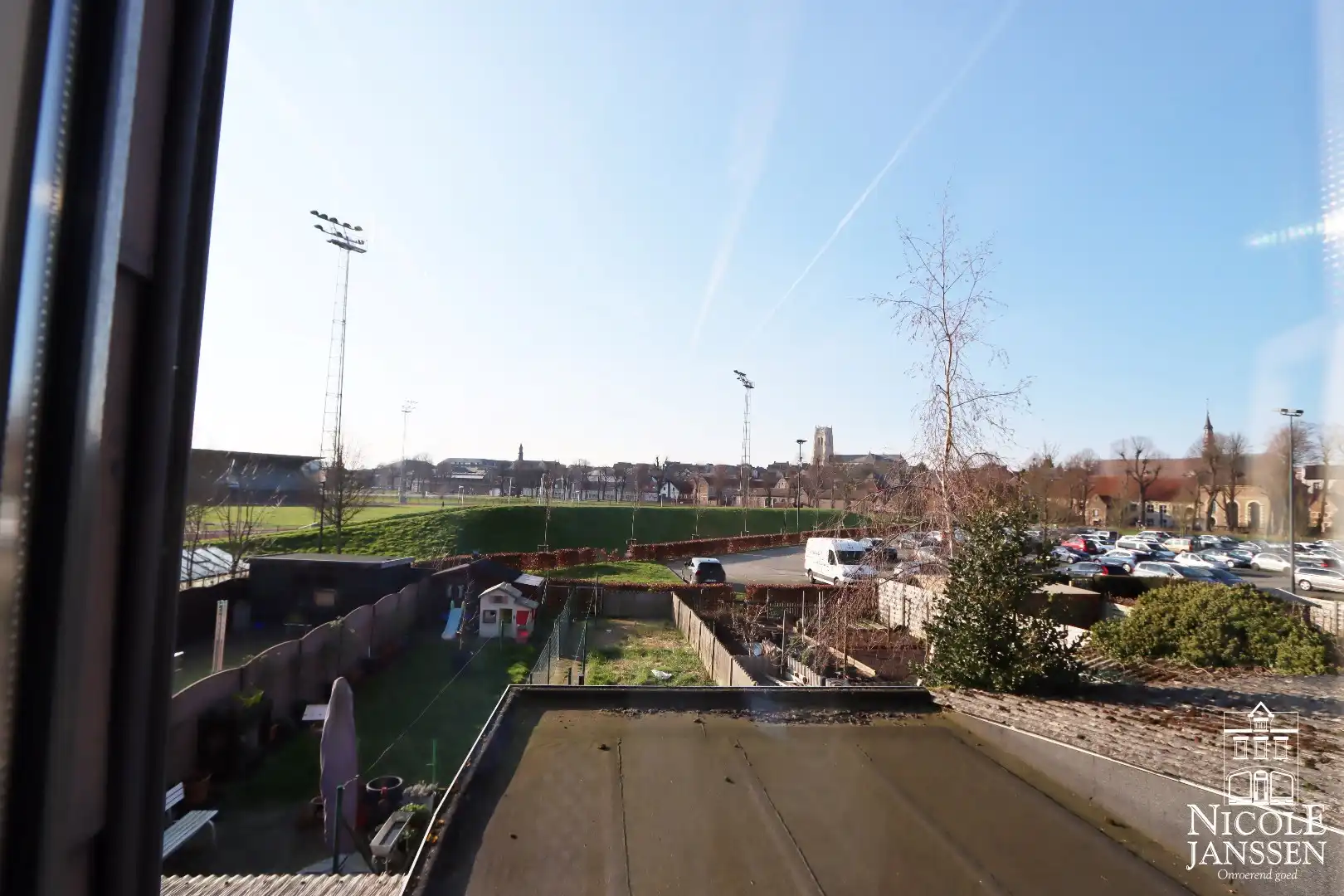 Gerenoveerde stadswoning met 2 slaapkamers en tuin  foto 12