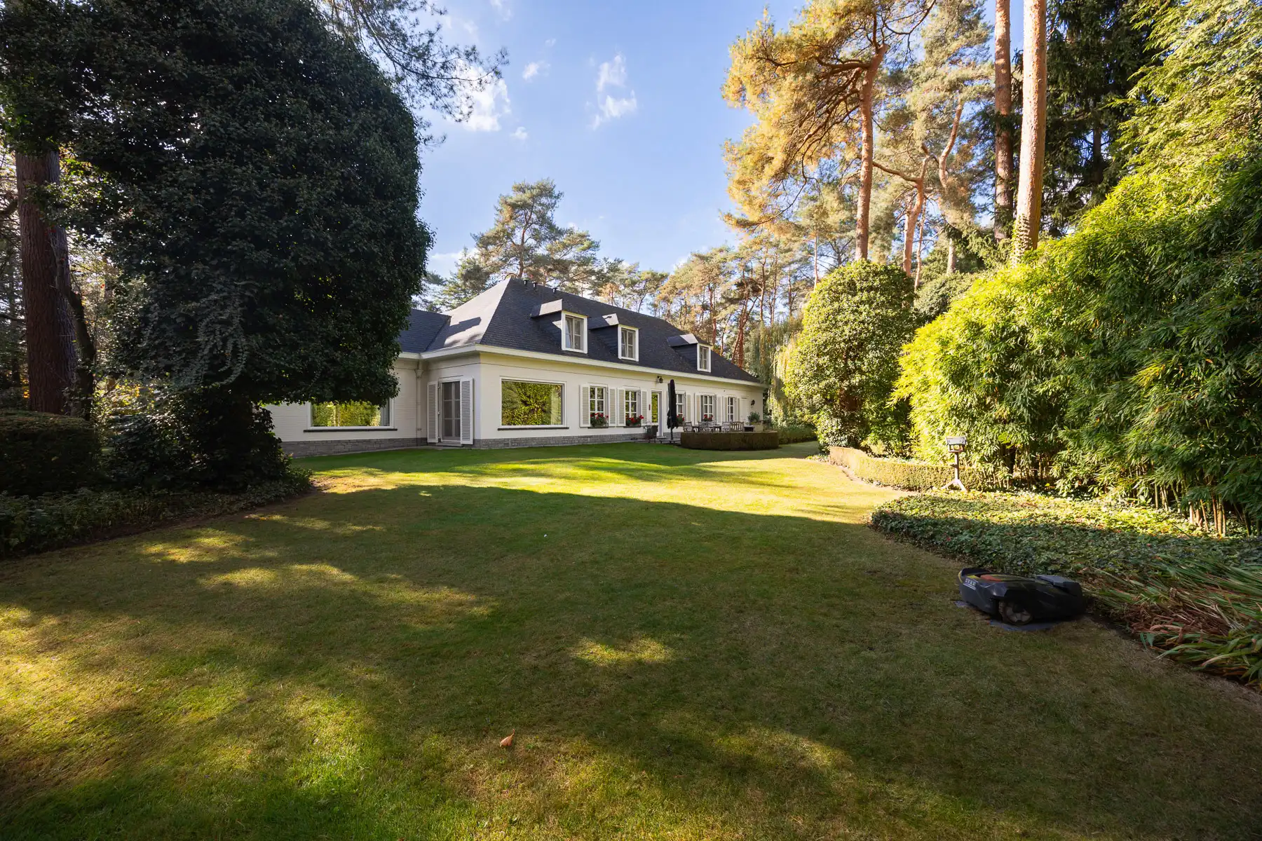 Exclusieve villa met 5 slpk op ruim groen perceel foto 24