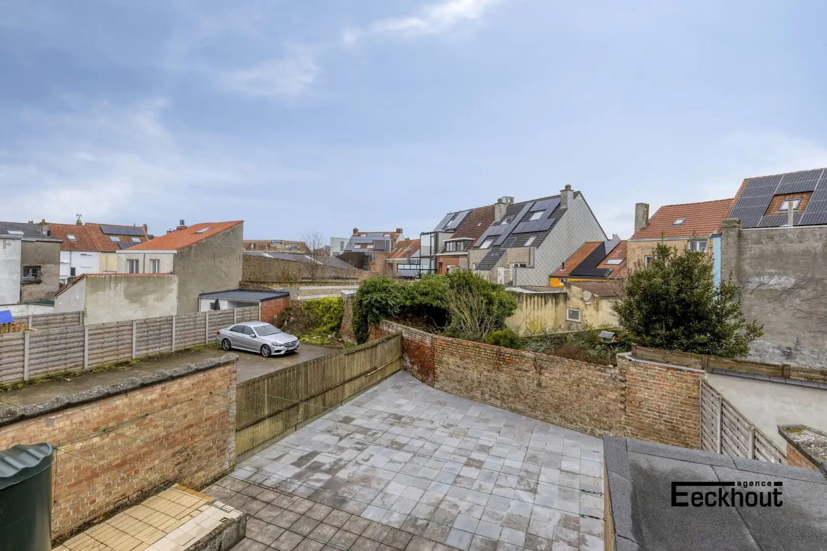 Zeer grote woning met atelier/opslagplaats en 2 aparte garageboxen! foto 17