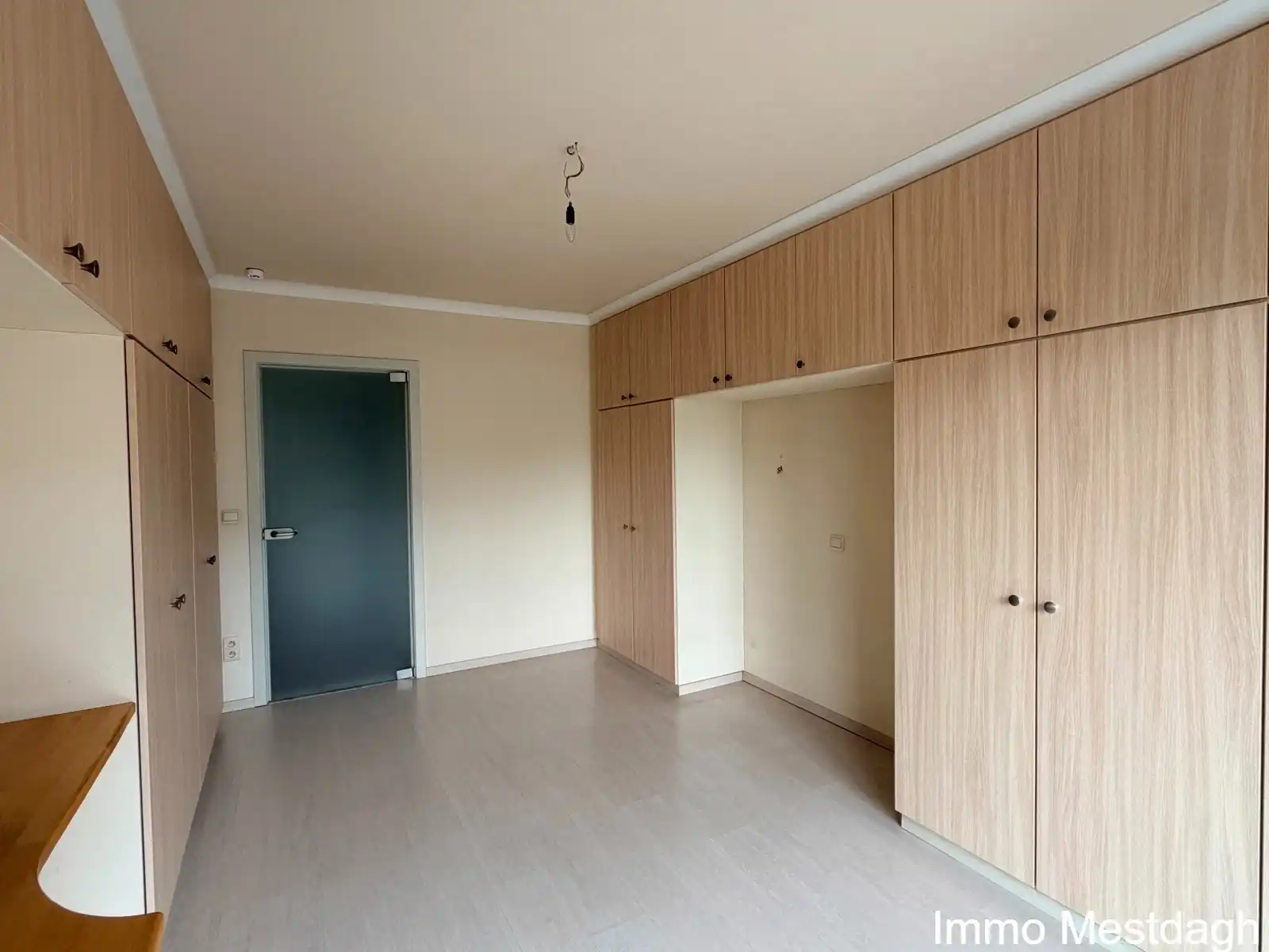 Lichtrijk en ruim appartement met 3 terrassen en autostaanplaats in het centrum van Diest foto 23
