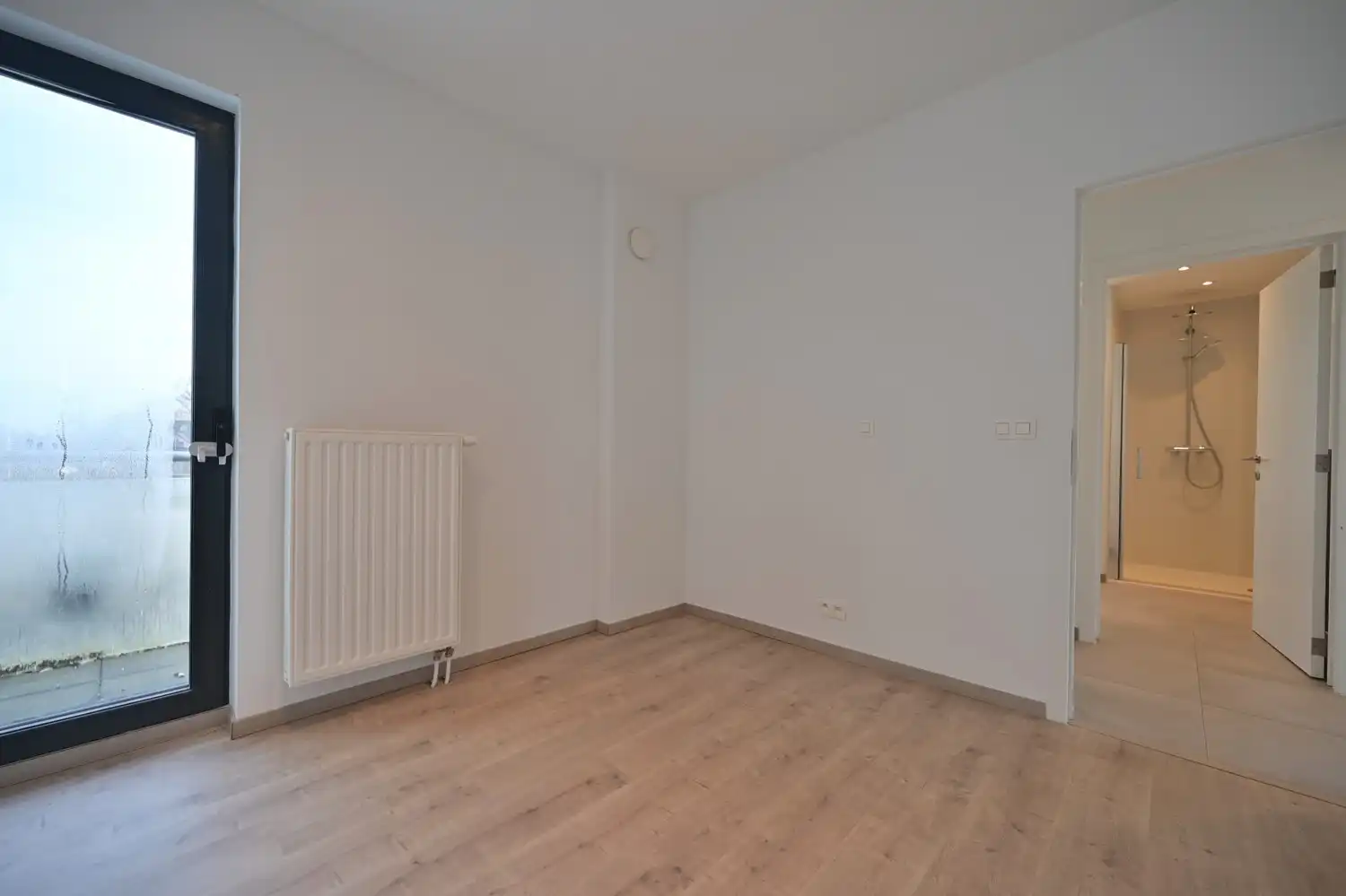 Moderne halfopen woning met 3 slaapkamers in het centrum van Lanaken foto 15