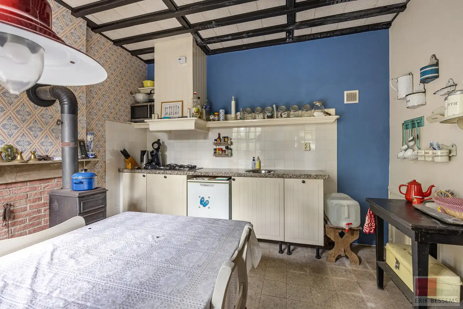 Uitzonderlijke boswoning foto 10