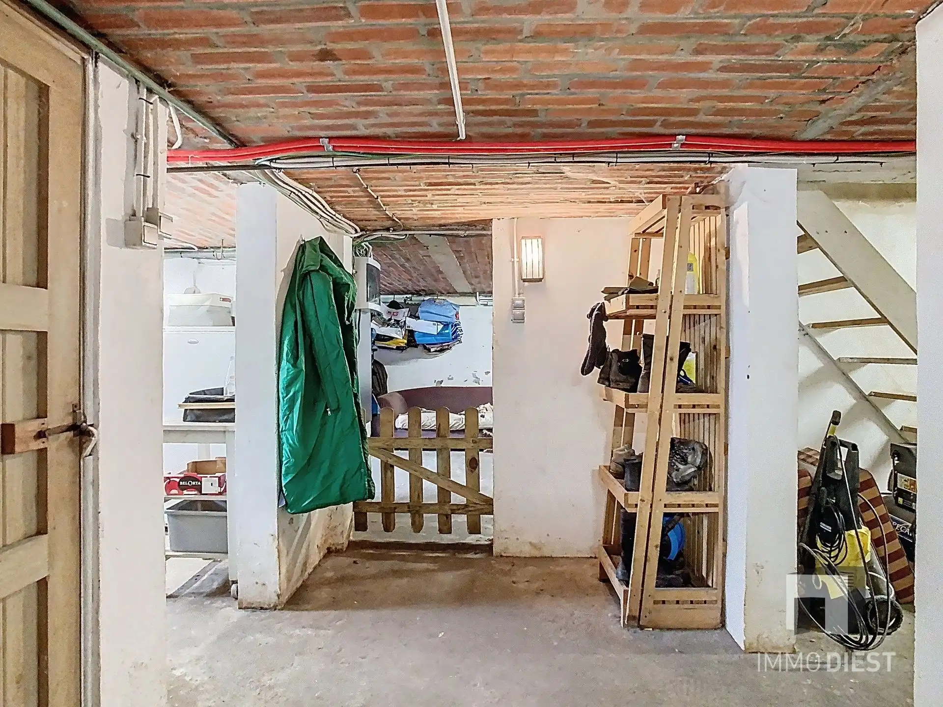 Charmante, op te frissen woning met ruime tuin nabij het centrum van Herselt. foto 30