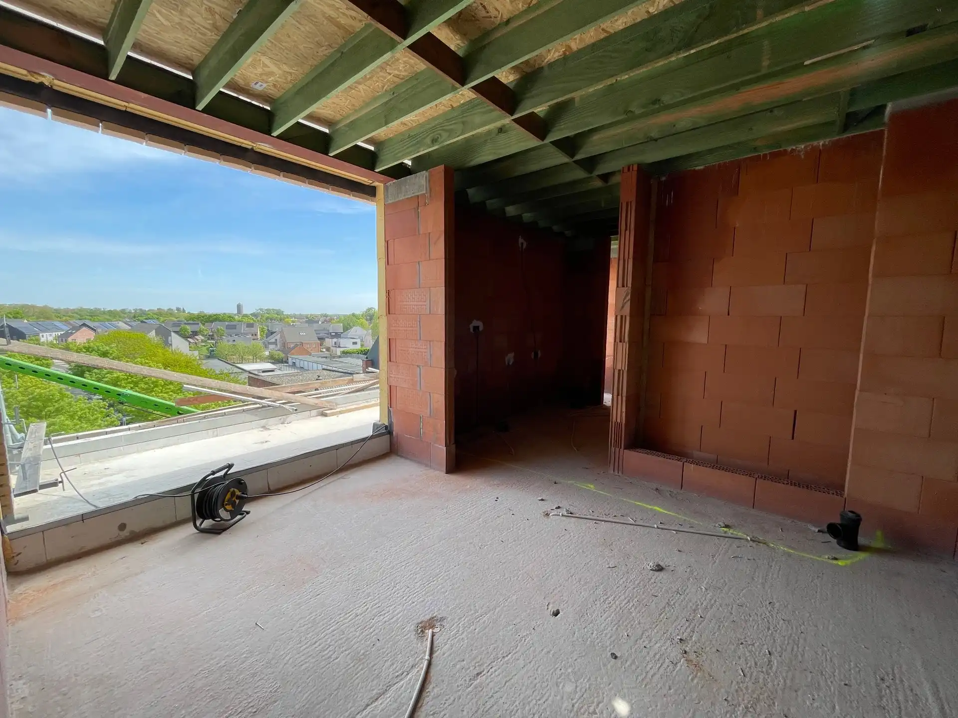 Penthouse met 2 slaapkamers foto {{pictureIndex}}