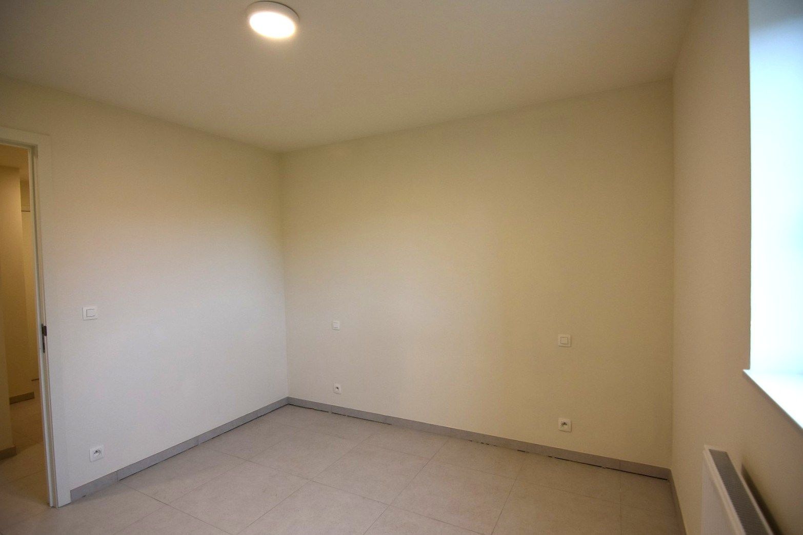 Mooi 2-slpk appartement tussen Roeselare en Rumbeke foto 12