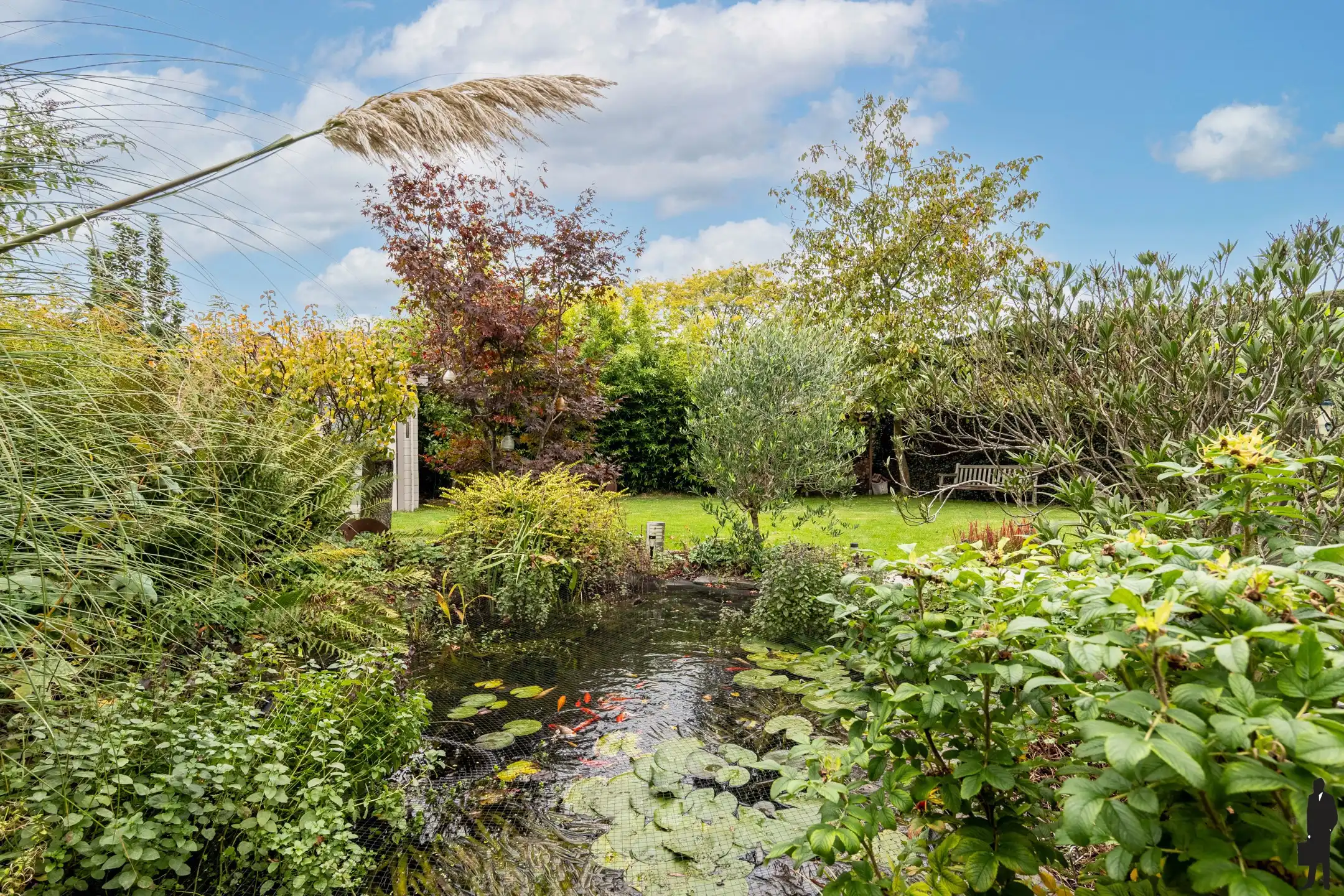 Instapklare gezinswoning met 3slks, tuin en garage op 563 m² foto 27