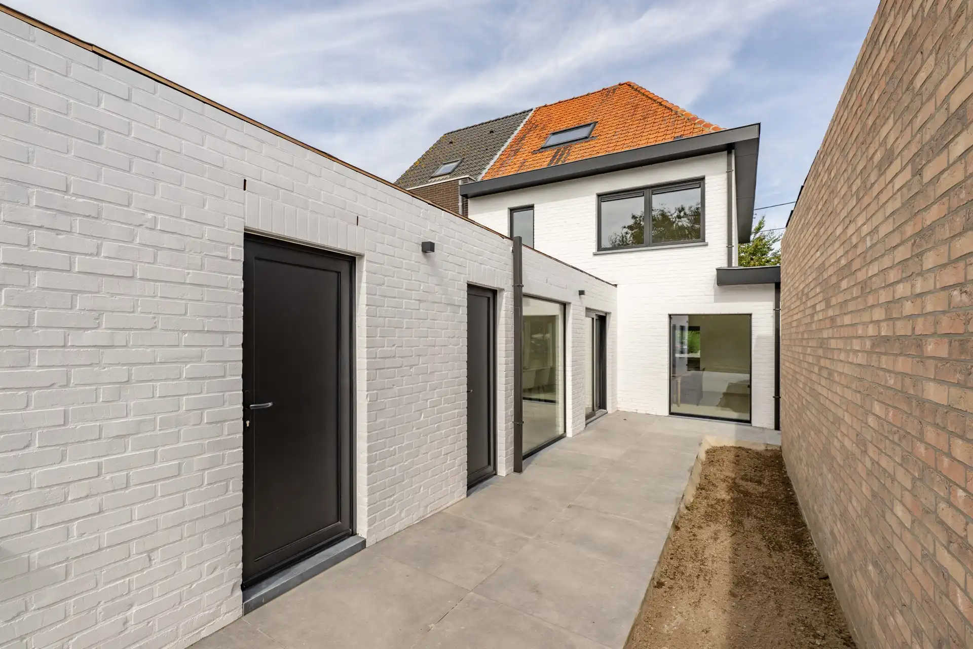 Prachtige tot in de puntjes gerenoveerde halfopen bebouwing met 3 slaapkamers, aparte garage en zuidgerichte tuin te koop in het hartje van Sint-Baafs-Vijve foto 31