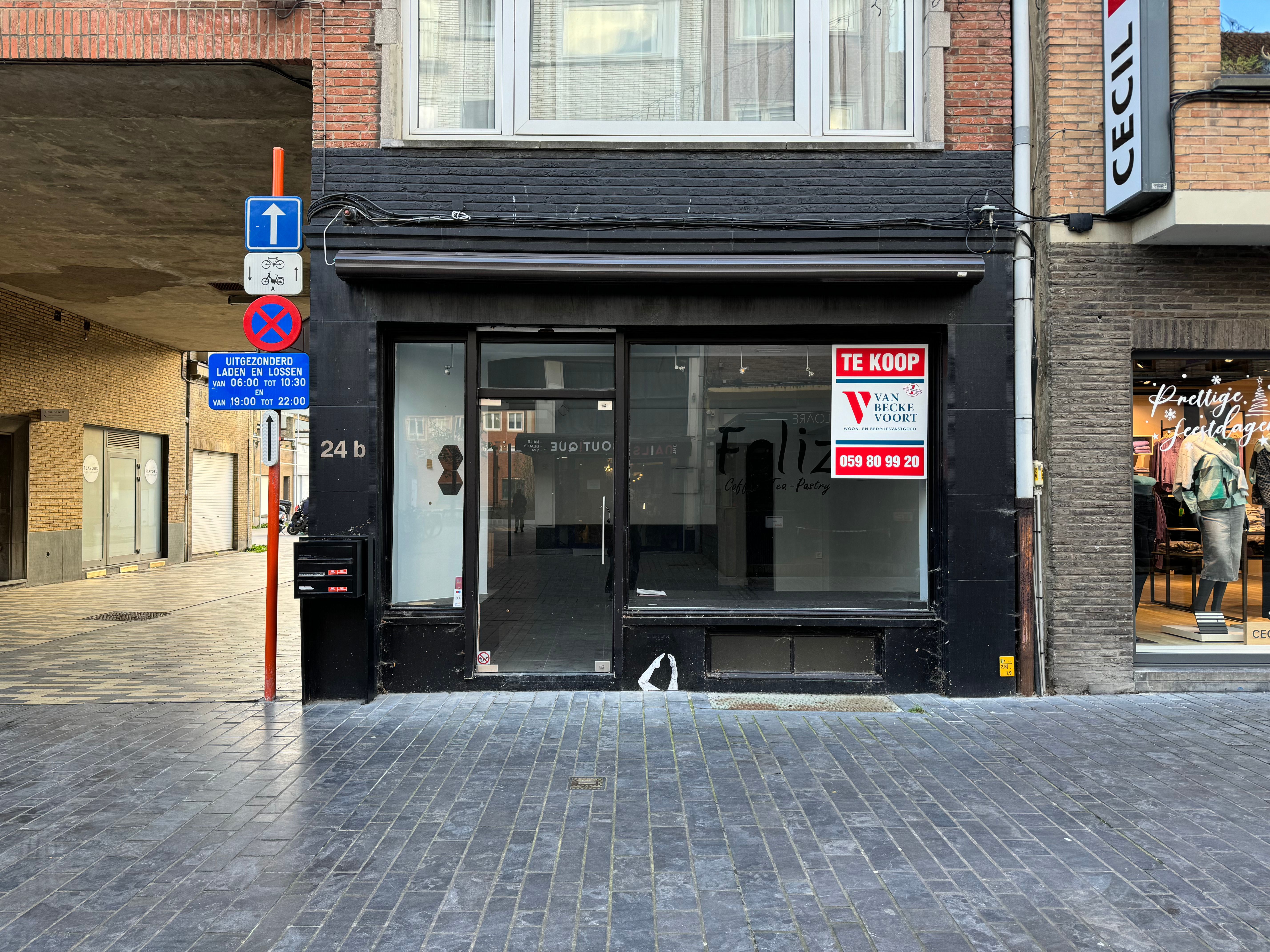 Handelsgelijkvloers 60m² foto 2