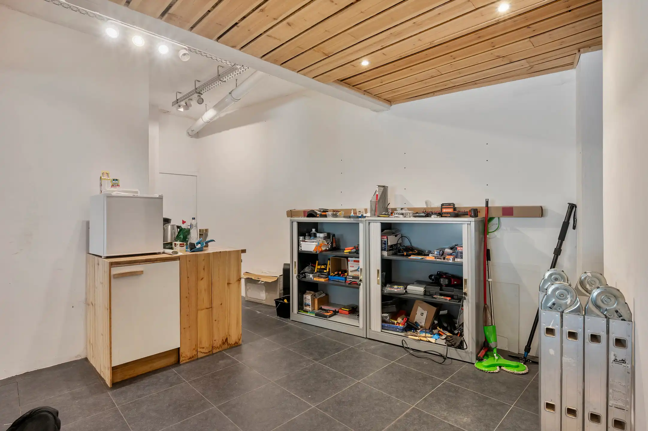 Ruime gelijkvloerse handelsruimte in hartje Turnhout foto 5