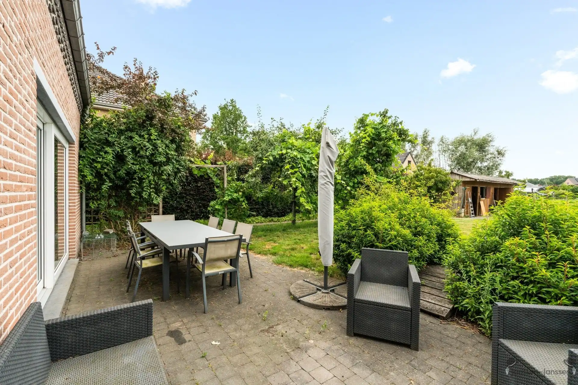 Moderne gezinswoning op een perceel van 6.940 m² met paardenaccommodatie foto 18