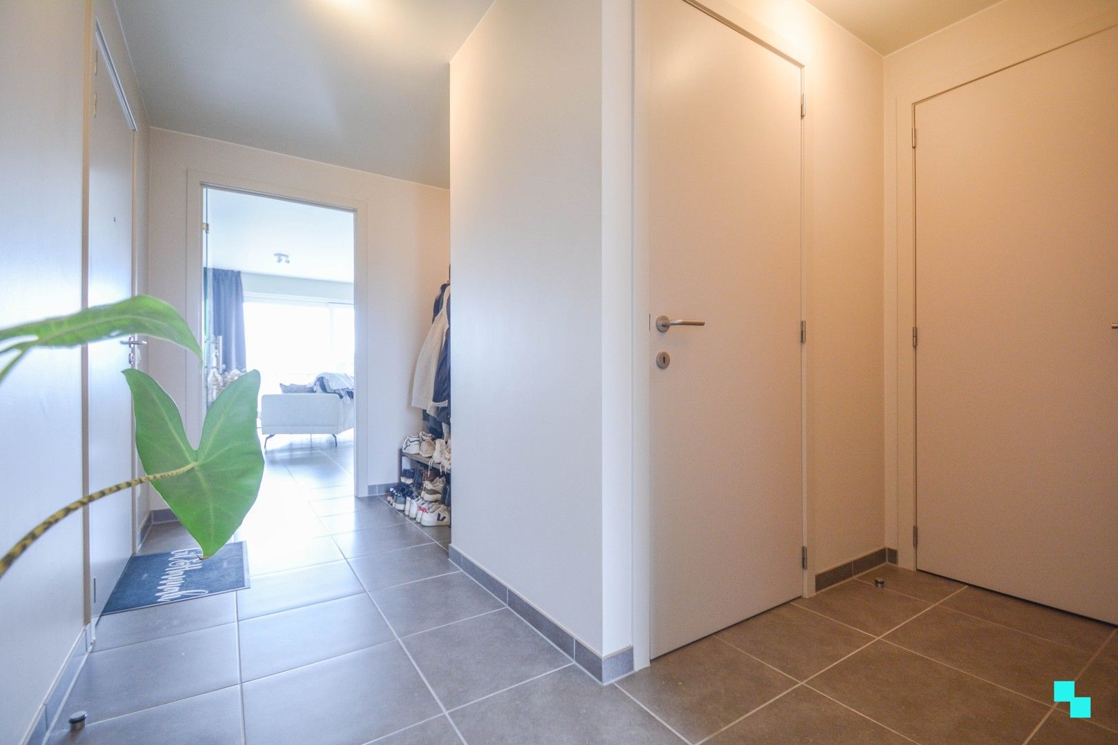 Instapklaar appartement met 2 slaapkamers en zonnig terras foto 13