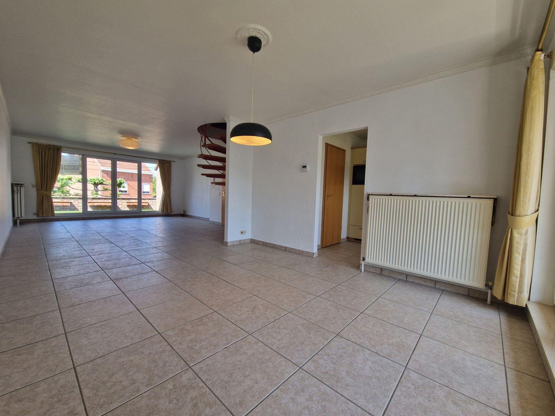 Duplex-appartement met drie slaapkamers en garage foto 4