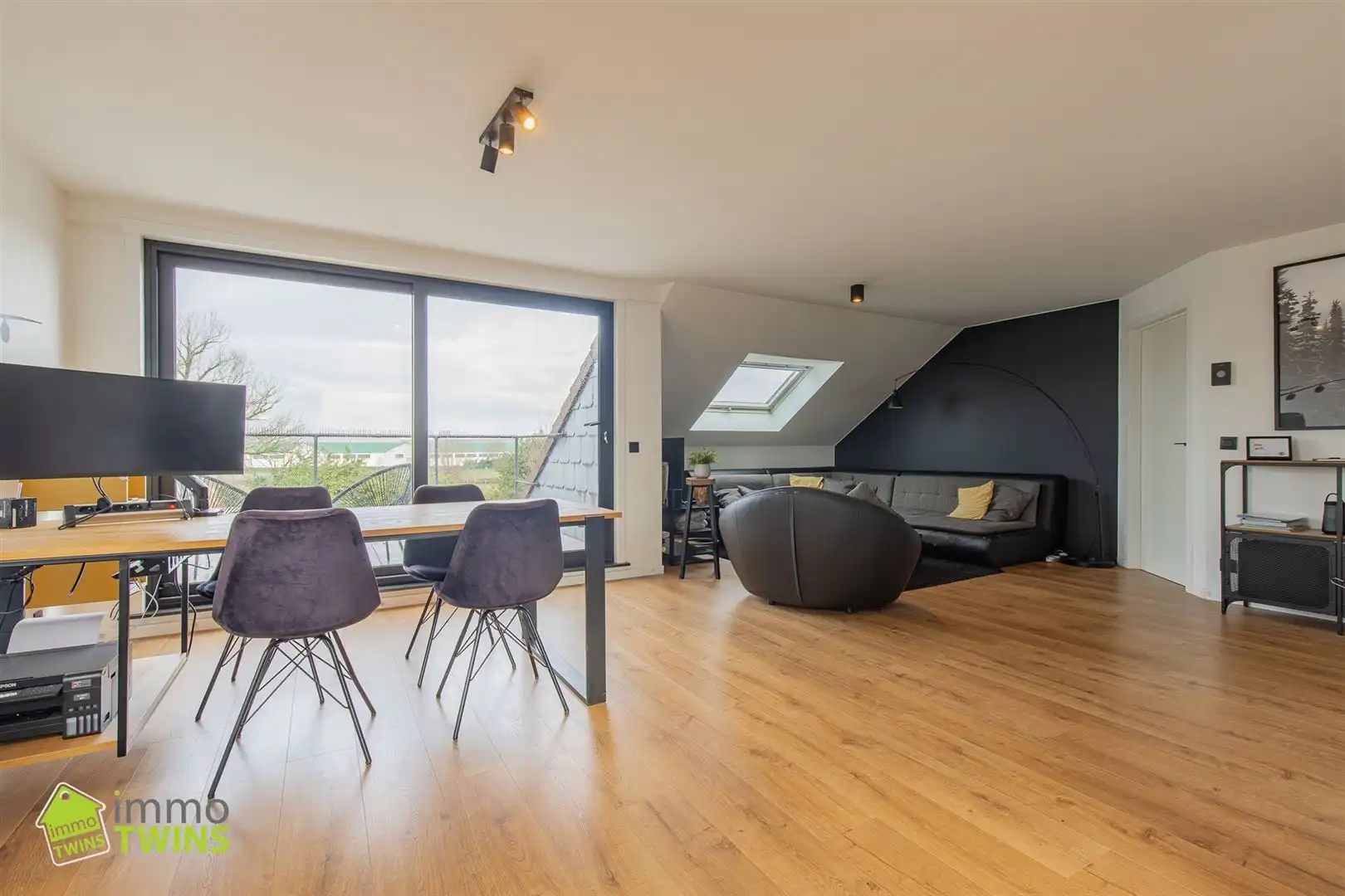 Lichtrijk en energiezuinig dakappartement met terras foto 8