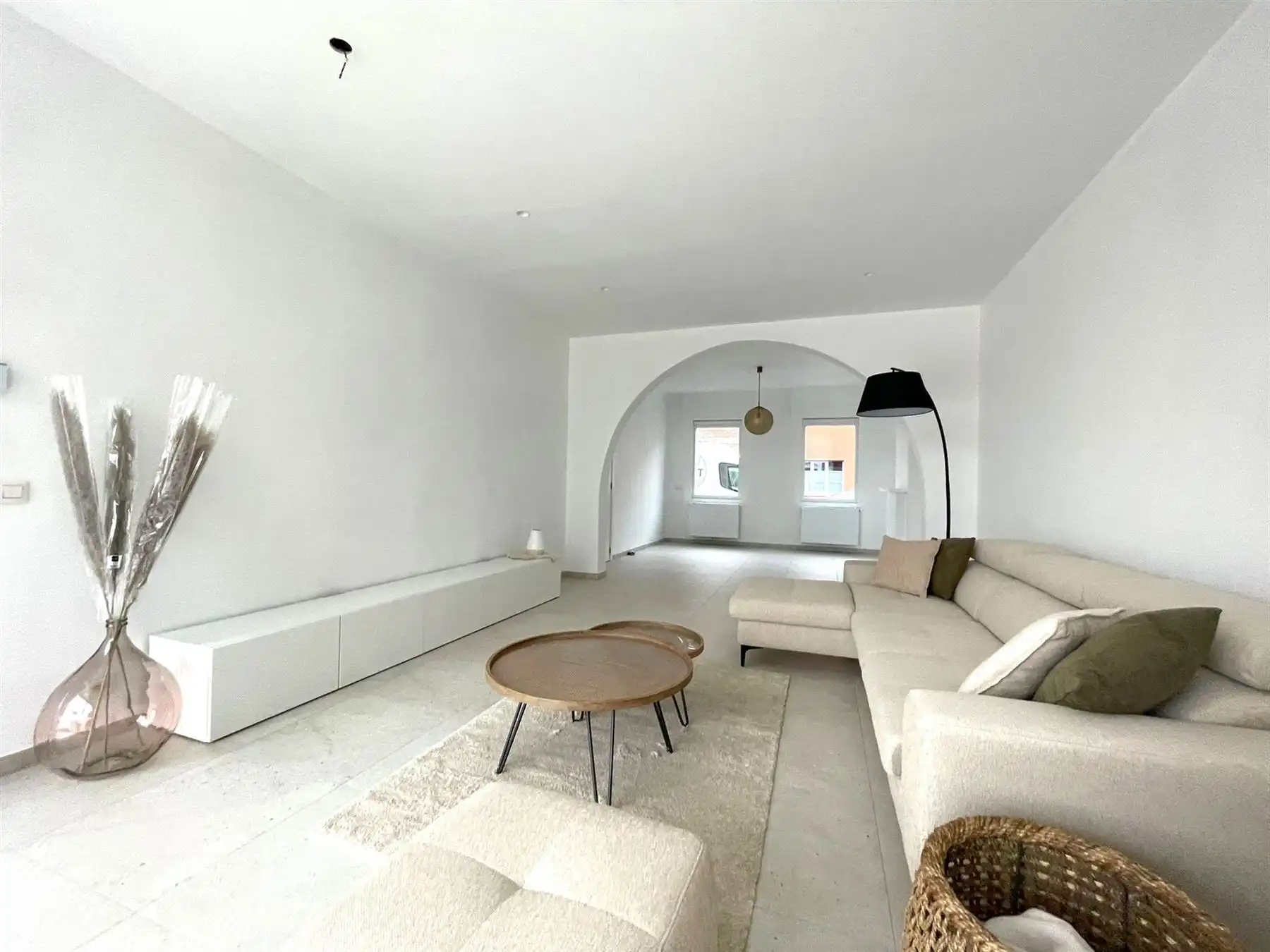 Tijdloze moderne woning met drie ruime slaapkamers  foto 3