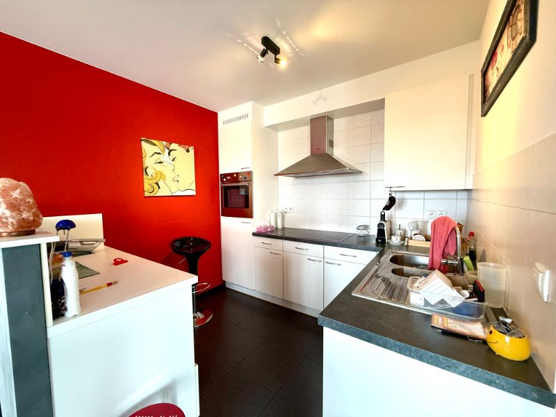 Centraal gelegen appartement met 2 slaapkamers en garage foto 9