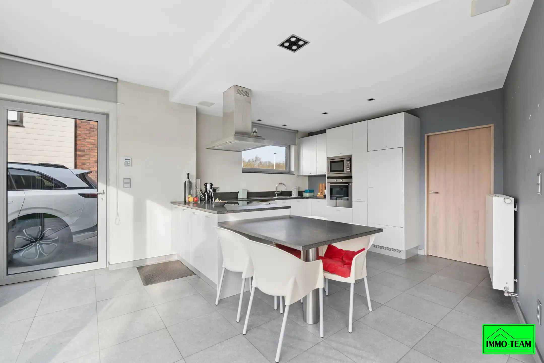 Ruime, energiezuinige villa in groene en rustige omgeving  foto 6