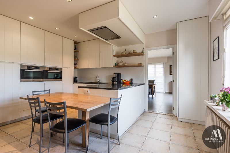 Charmante woning op 1.218m² met ruimte, groen en een prachtig uitzicht te Kleit foto 12
