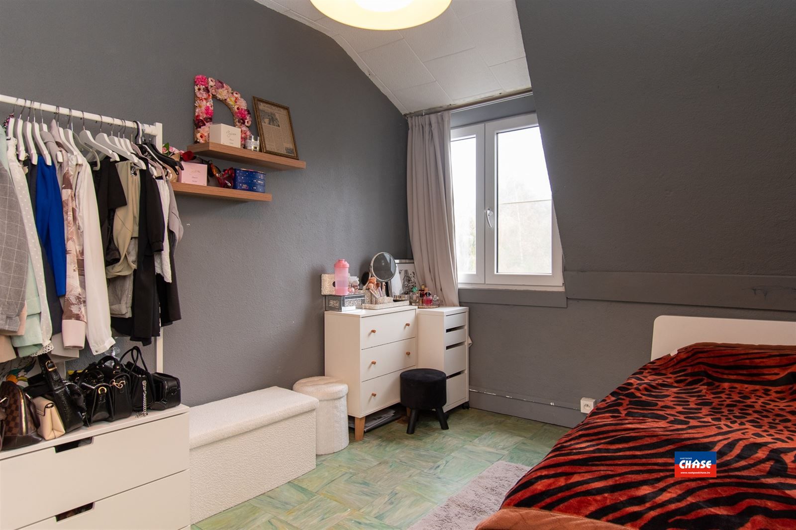 Woning met 5 slaapkamers en ruime tuin foto 7